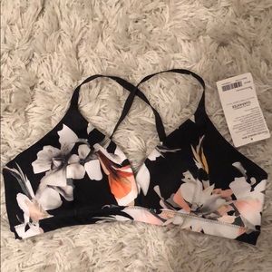 Athleta Printed Inhale Bra NWT